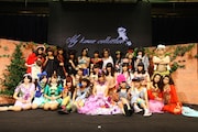 「MY▽KAWAcollection2014」出演者による記念撮影の様子。