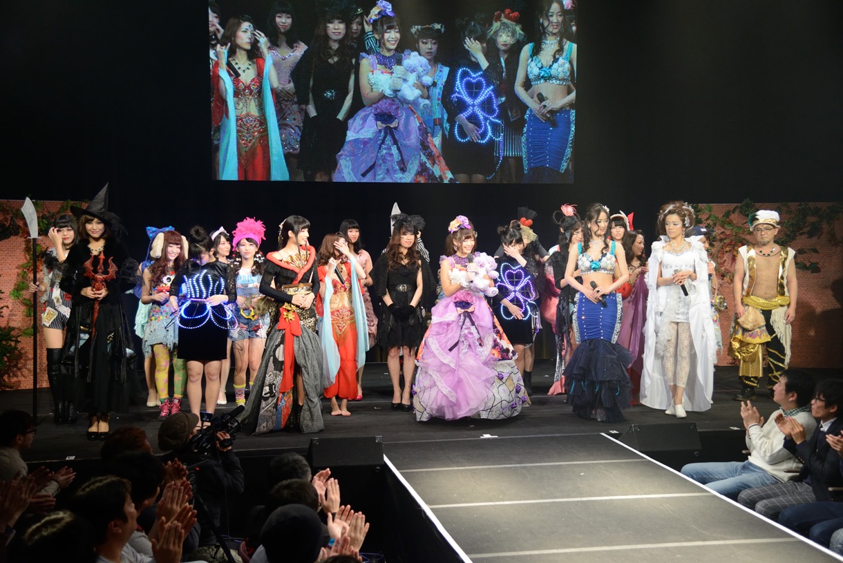 「MY▽KAWAcollection2014」の様子。