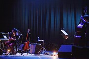 「December's Calling」に出演したTK from 凛として時雨のライブの様子。