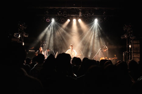 FOLKS「CAMP FIRE #FOLKS」北海道・Sound Lab mole公演の様子。（Photo by Kaoru Chiba）