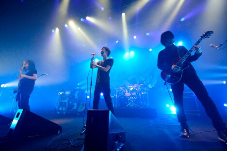 「天気予報」パフォーマンス時の様子。(Photo by RUI HASHIMOTO[SOUND SHOOTER])