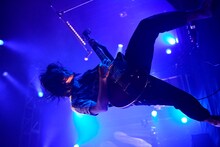 菅波栄純（G）(Photo by RUI HASHIMOTO[SOUND SHOOTER])