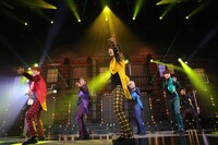 超特急「BULLET TRAIN ONEMAN "CHRISTMAS" SHOW 3rd Anniversary Special!!!!!!!!～聖なる一夜～」の様子。