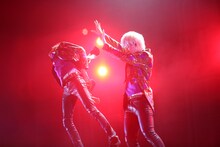 「Believe×Believe」の終わりにリョウガを吹っ飛ばすカイ。