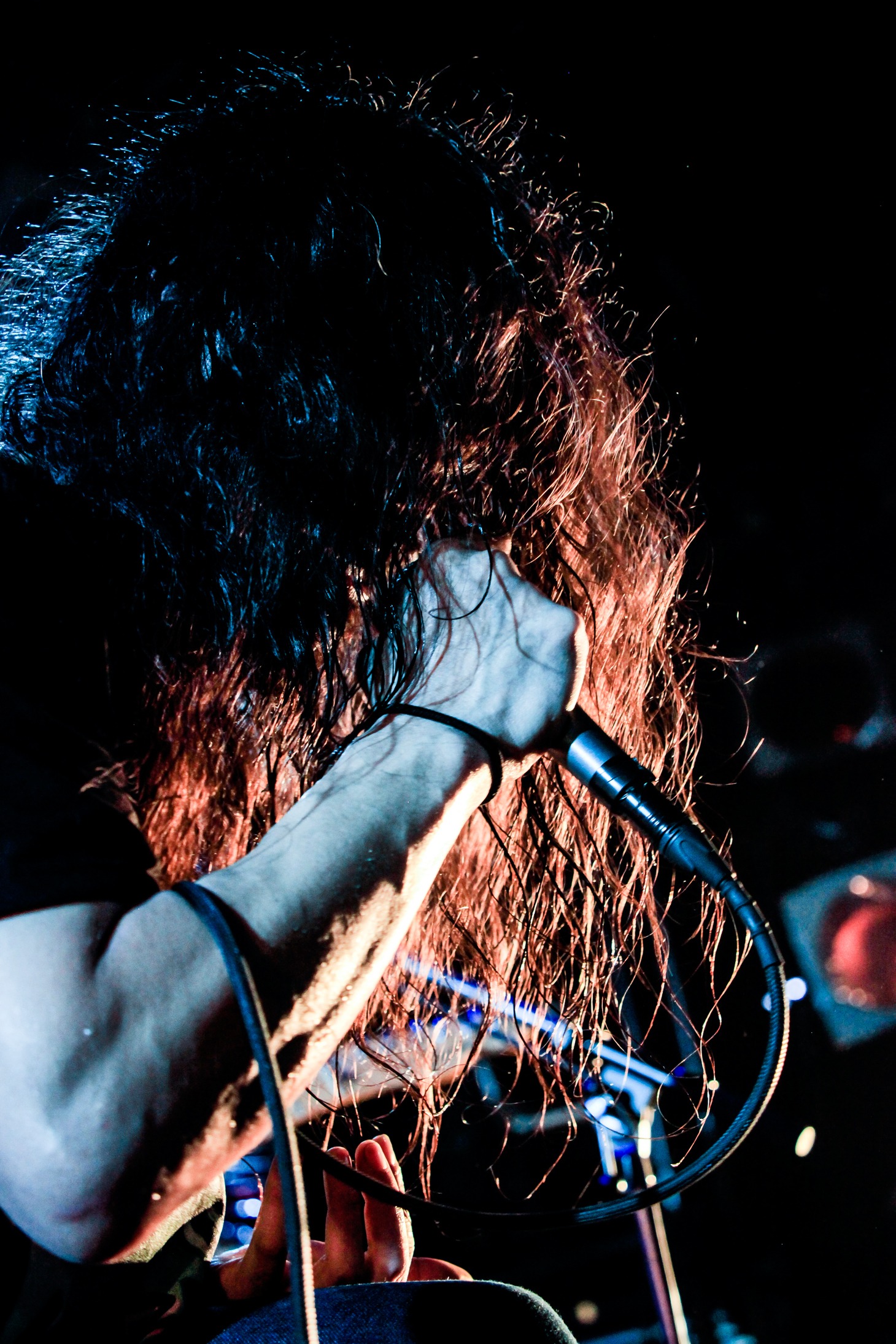 G-FREAK FACTORYの茂木洋晃（Vo）。（Photo by HayachiN）