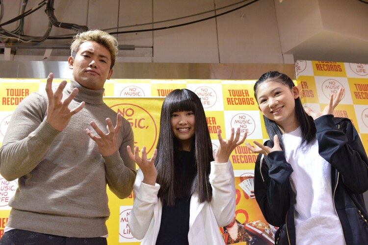 さくら学院プロレス同好会 新宿でオカダ カズチカにエール 音楽ナタリー さくら学院プロレス同好会 新宿でオカダ カズチカにエール 音楽ナタリー