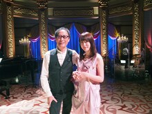 「あたしの音楽」収録時の武部聡志音楽監督（左）と小松未可子（右）。