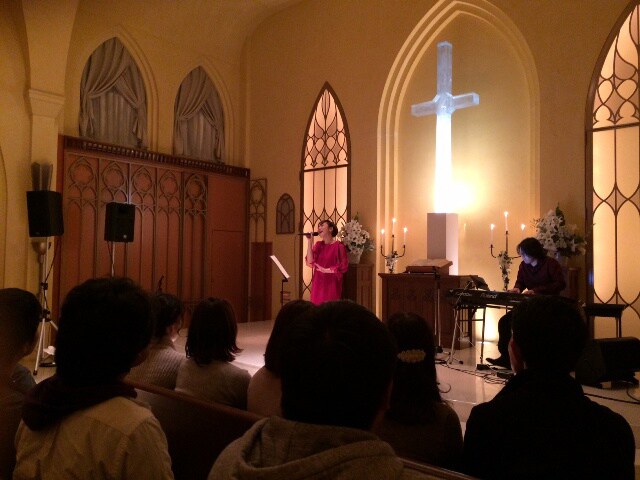 「AZUクリスマスSPECIAL LIVE!」の様子。