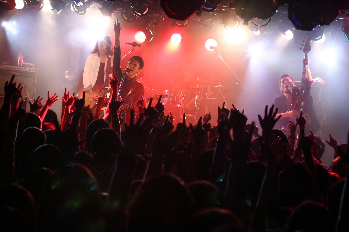 FoZZtone「追加公演！ vol.6 大忘年会 ～1次会～」の様子。（撮影：オオタシンイチロウ［scene16works］）