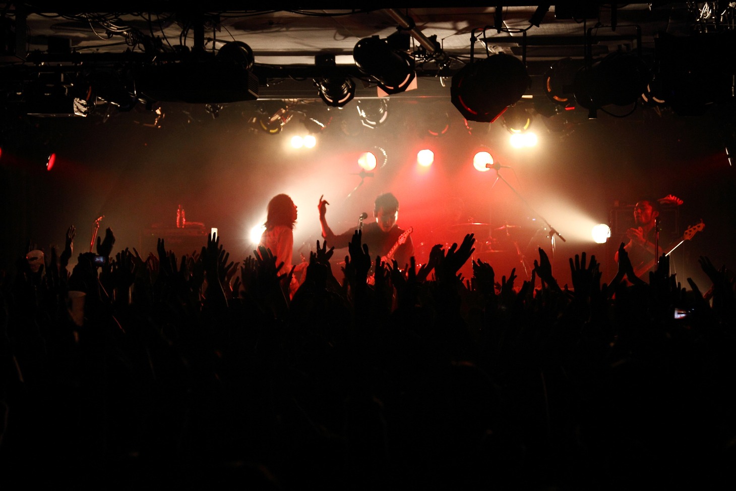 FoZZtone「追加公演！ vol.6 大忘年会 ～1次会～」の様子。（撮影：オオタシンイチロウ［scene16works］）