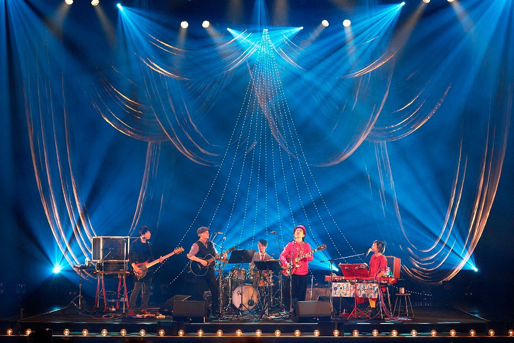 クラムボン×ハナレグミ×細野晴臣、クリスマスの夜彩った“名前のない音楽会”