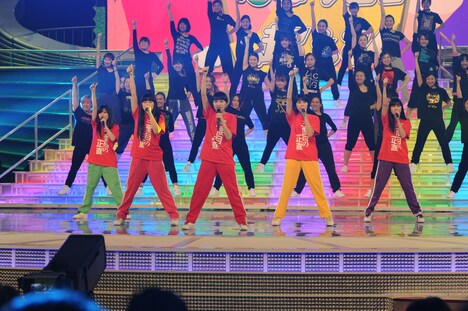 リハーサル中のももいろクローバーZ。