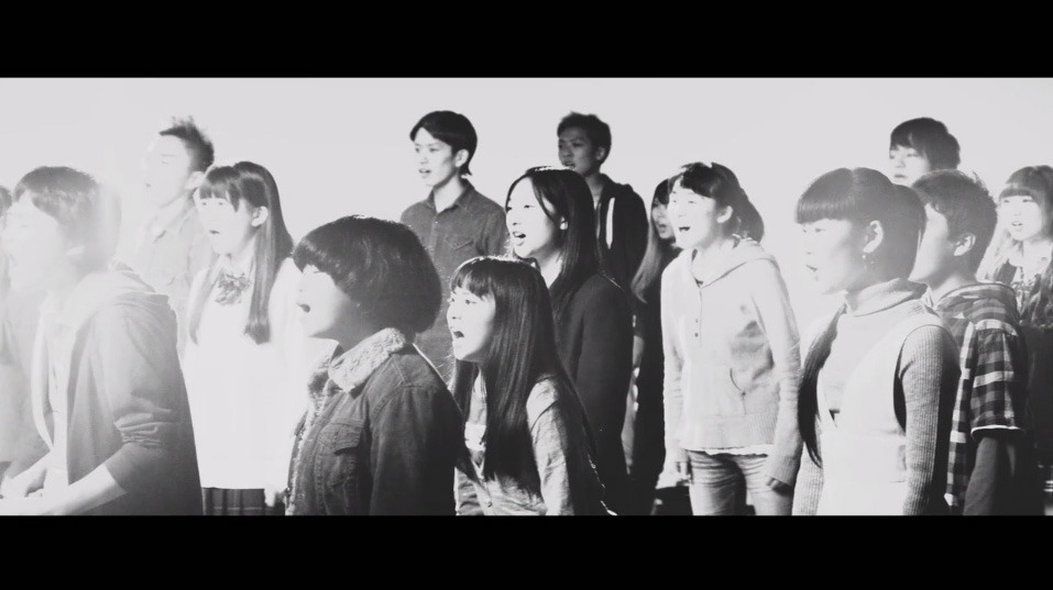 加藤ミリヤ「少年少女」ビデオクリップのワンシーン。