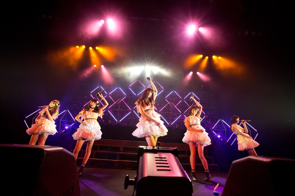 夢みるアドレセンス単独ライブ「輝け！夢アドアワード2014＠国際フォーラム」の様子。