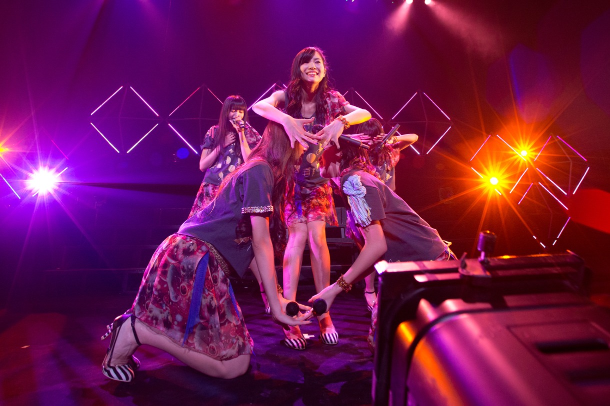 夢みるアドレセンス単独ライブ「輝け！夢アドアワード2014＠国際フォーラム」の様子。