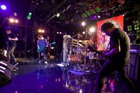 GARLICBOYS「俺たちのワンマン2014 at Last in OSAKA」のライブの様子。（Photo by Nariaki Ueda）