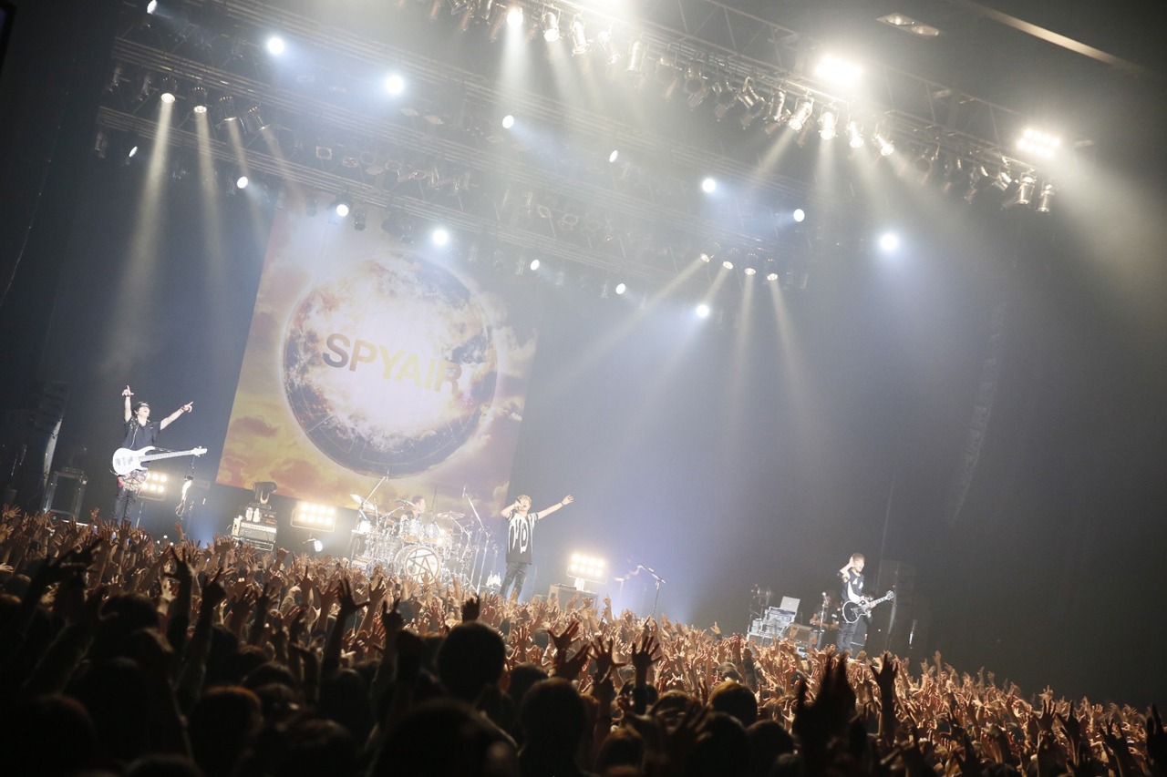 「SPYAIR LIVE 2014 ～復活～」の様子。（撮影：石井亜希）
