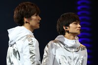 左からMASAKI、TAKUMI。