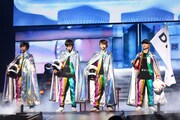 DISH//「DISH// 日本武道館単独公演 '15 元日 ~尖った夢の先へ~」の様子。