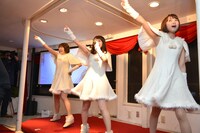 「Negicco COUNT DOWN 2014-2015 HAPPY NEW NEGIII!」の様子。