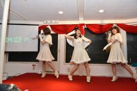 「圧倒的なスタイル」を歌い終えたところで2014年は残り4分3秒。