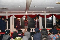 新年トークを繰り広げるNegicco。