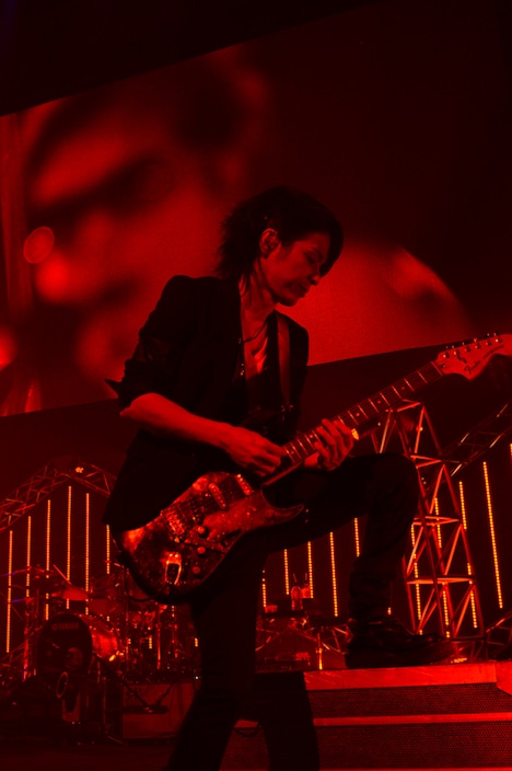 AKIHIDE（G / BREAKERZ）