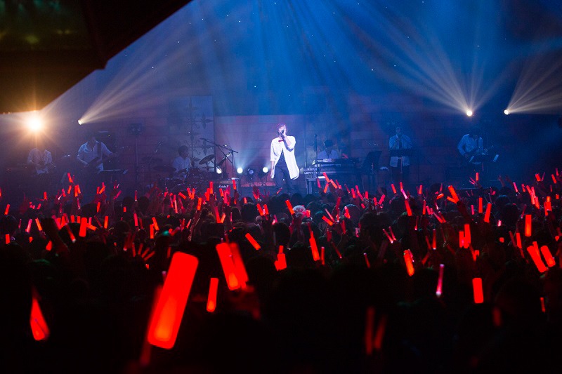 12月29日に行われた「Hello, World! -Prologue-」東京・赤坂BLITZ公演の様子。