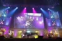 WEAVER（Photo by KAMIISAKA HAJIME）