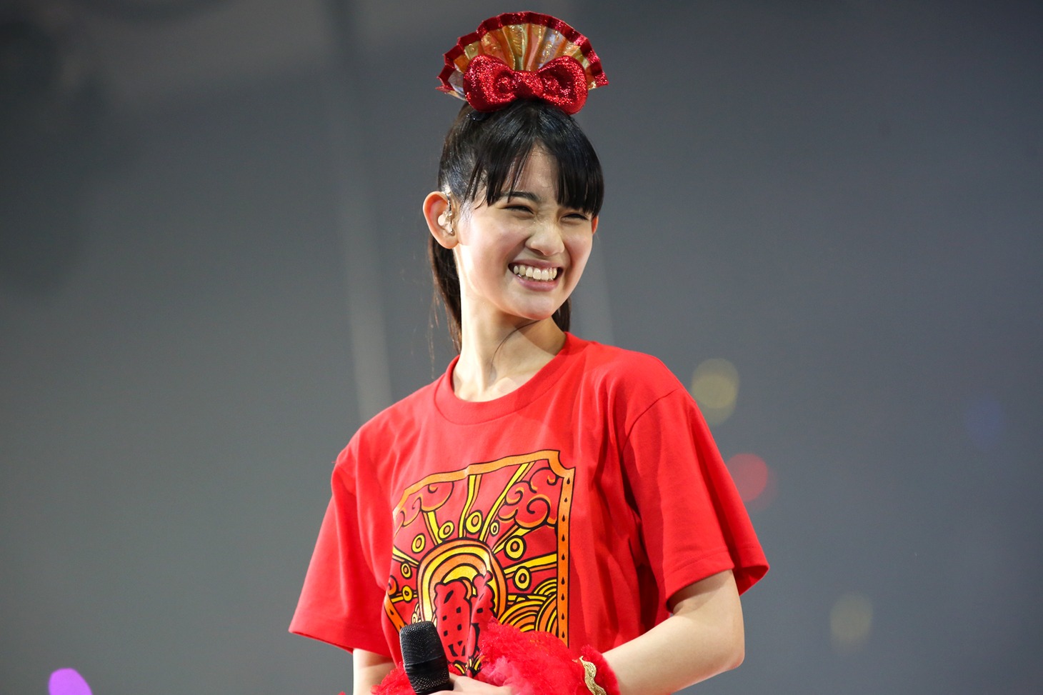 秋本帆華