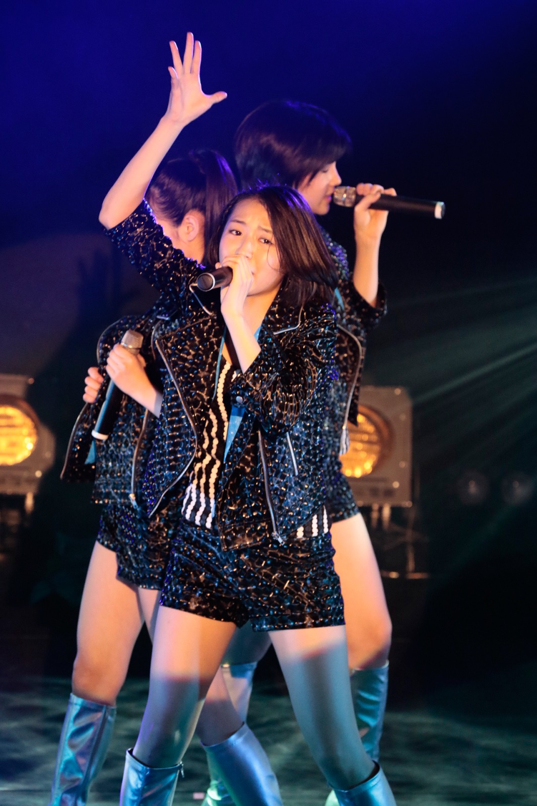 「東京パフォーマンスドール NEW YEAR DANCE SUMMIT 2015」2部の様子。