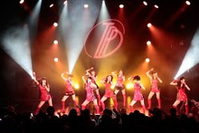 「東京パフォーマンスドール NEW YEAR DANCE SUMMIT 2015」2部の様子。