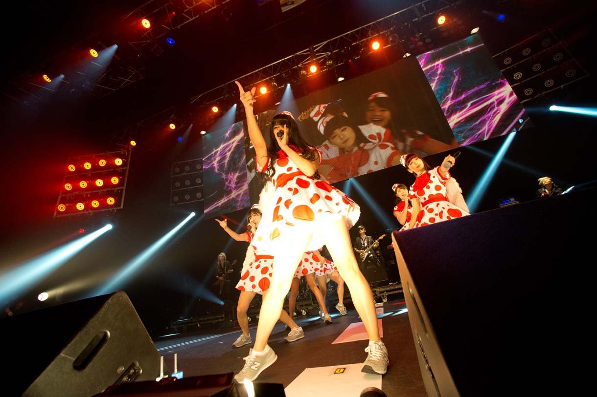 「PASSPO☆ 結成5周年 カウントUPツアーファイナル“PASSPO☆ 新年だよ！5周年とすこし便～全曲忘れず踊れるかな～”」フライトの様子。