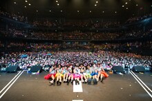 フライト終盤での記念撮影の様子。