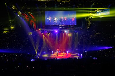 2PM「2PM Hottest Japan New Year's Party 2015“OLD BOY vs YOUNG BOY”」の様子。