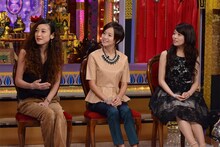 左から西山茉希、鈴木亜美、三倉茉奈。(c)日本テレビ
