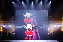 左からハローキティ、＿＿（アンダーバー）。