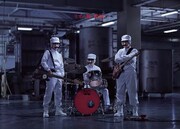 味噌工場に赴いた味噌汁'sのメンバー。