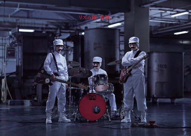 味噌工場に赴いた味噌汁'sのメンバー。