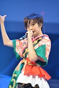 安本彩花