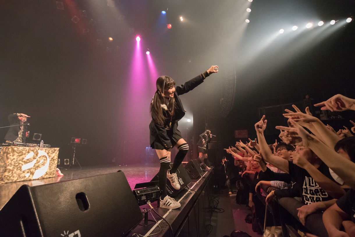 ライブベリーによるライブの様子。