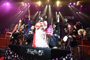 和楽器バンドの東京・渋谷公会堂公演の模様。