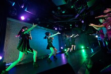 GALETTeによるライブの様子。