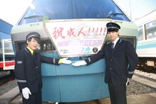 未成年のユースケ、タカシ。