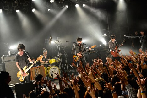 [Alexandros]（Photo by Azusa Takada）