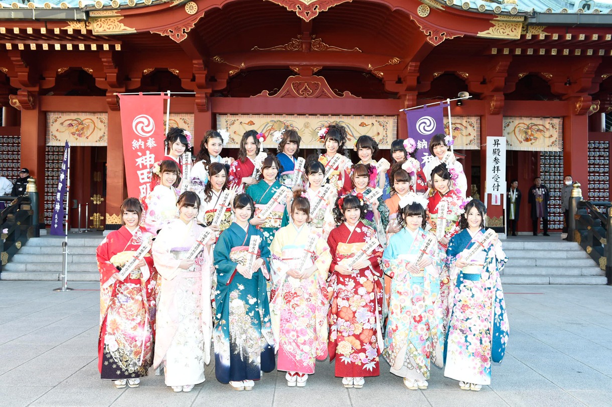 AKB48グループ新成人22名。