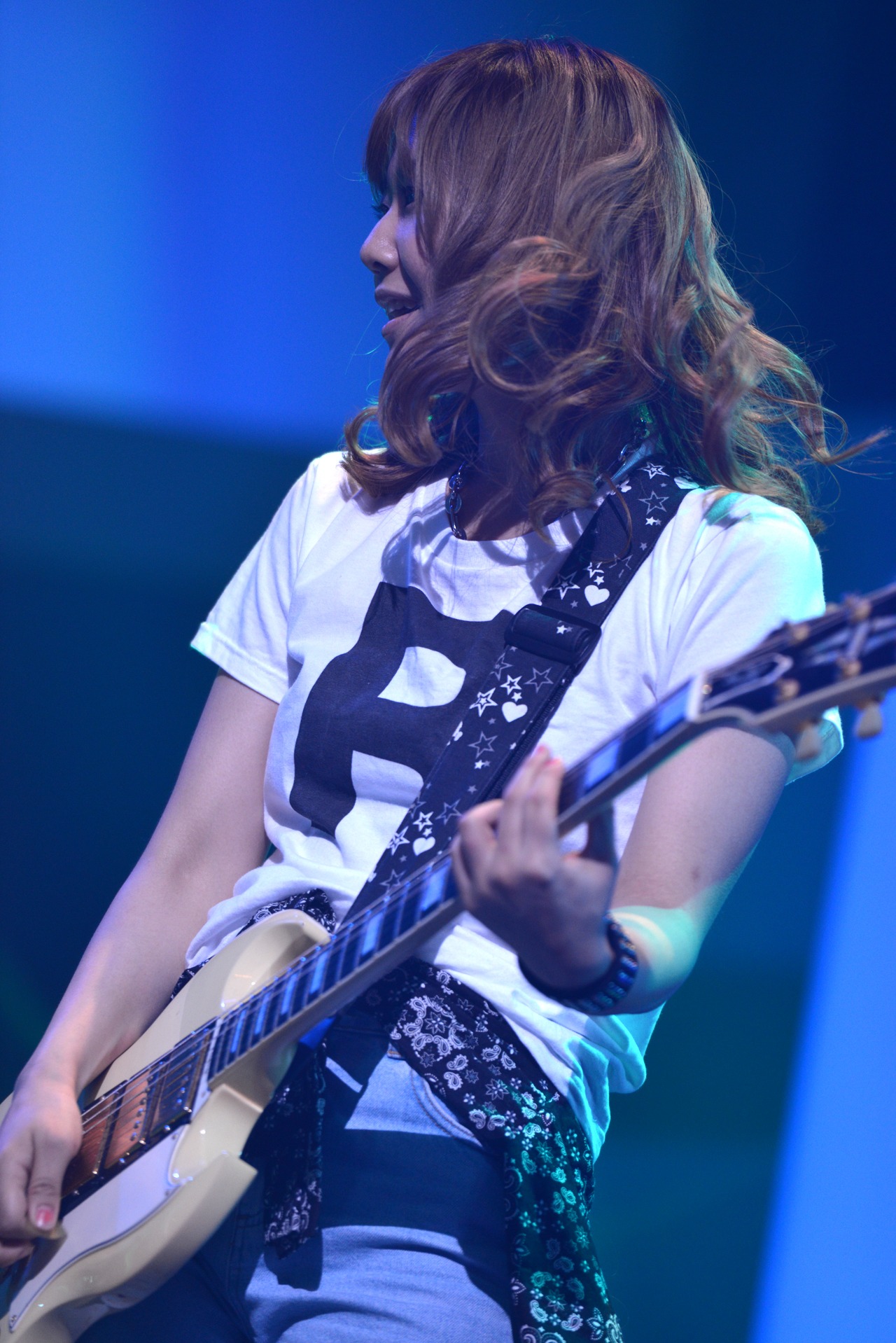 一児のママでLAGOONのギター担当・RINO。