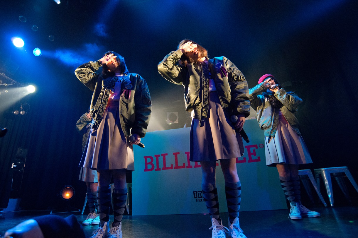 BILLIE IDLEによるお披露目ライブの様子。