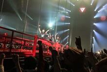 BABYMETAL「LEGEND "2015" ～新春キツネ祭り～」の様子。（Photo by Taku Fujii / MIYAAKI Shingo）