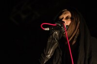 DIR EN GREY「TOUR14-15 BY THE GRACE OF GOD」1月11日の東京・新木場STUDIO COAST公演の様子。（撮影：小松顕一郎）